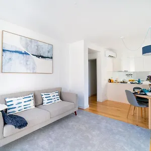 https://blue-by-the-river-1-elegant-two-bedroom-in-santos.hotels-lisbon-portugal.com